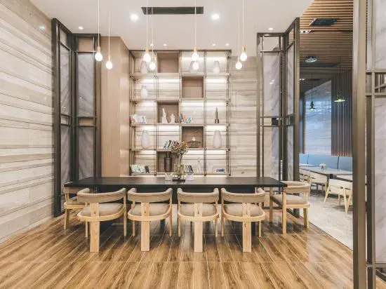 Atour Hotel Wenzhou Yueqing Nanhong Plaza