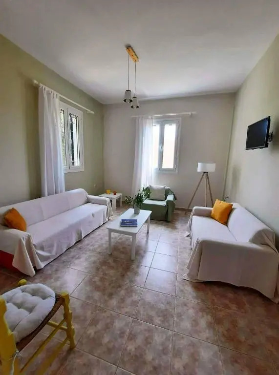 Arigos Apartments