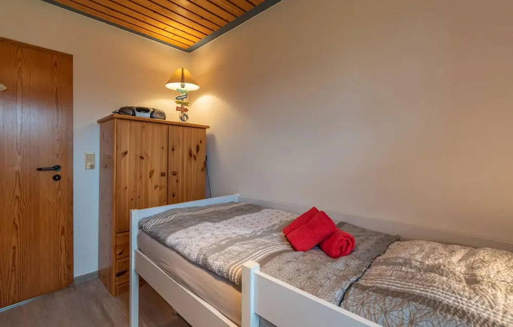 Awesome Apartment in Friedrichskoog-spitze With 2 Bedrooms and Wifi