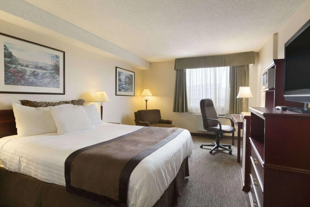 Red Roof Inn PLUS Vancouver Airport