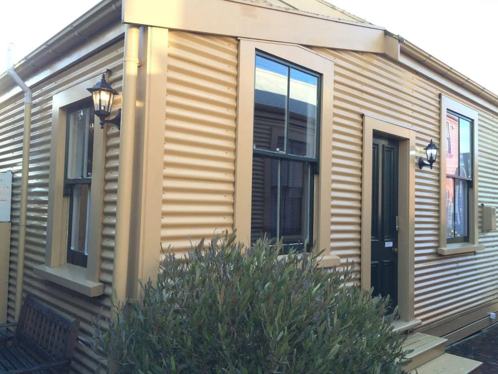 Wellington City Cottages