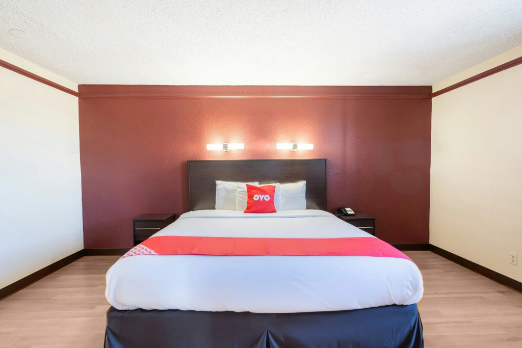 OYO Hotel Tulsa N Sheridan Rd & Airport
