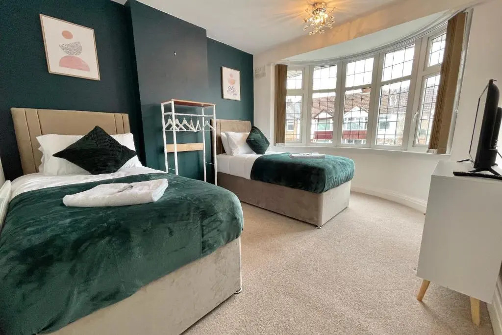 Seedfield House - Elegant Stylish Home
