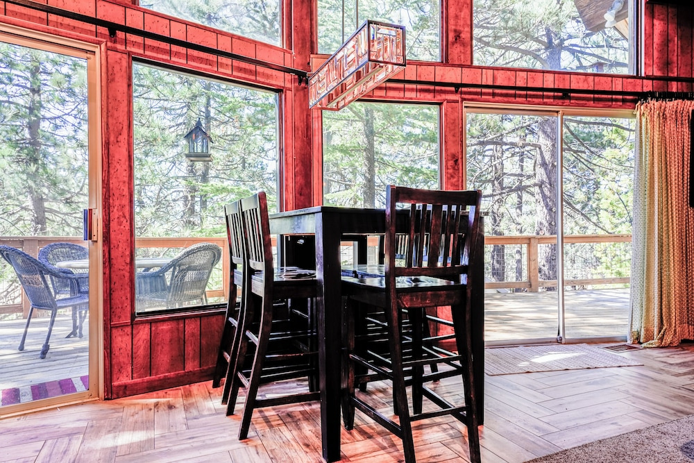 Wolf Lodge in the Pines
