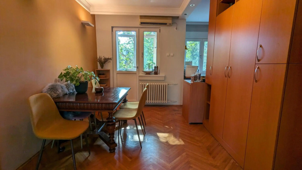 City Center, Danube & Fortress, 3 bdrm 1.5 bath