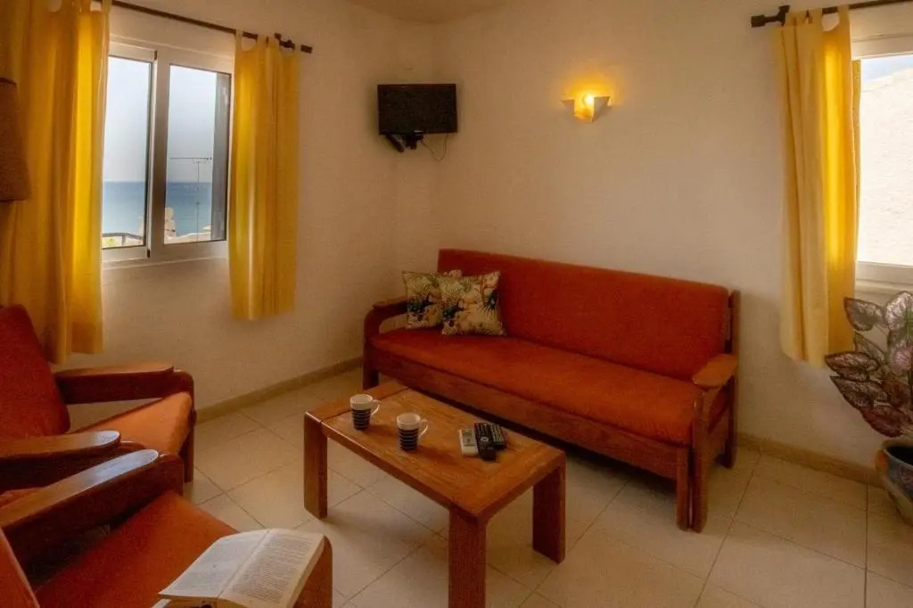 Praia da Oura Apartment - 100 m from the Beach - By Bedzy