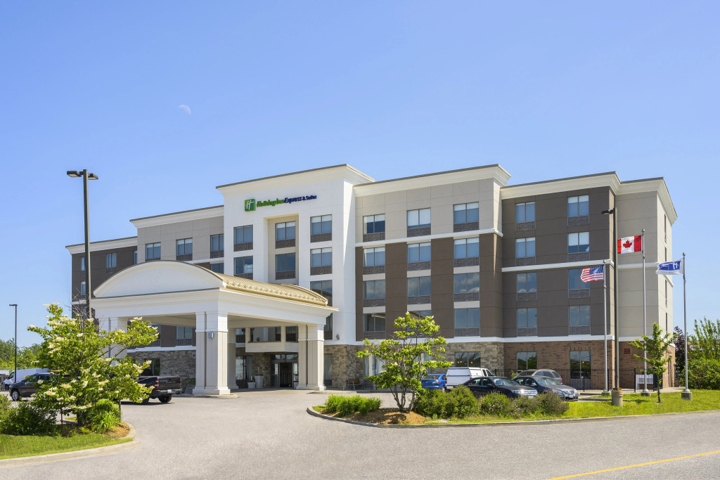 Holiday Inn Express Hotel & Suites North Bay by IHG