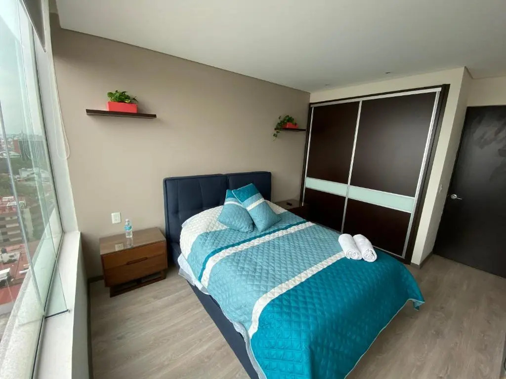 Apartamento de 2 habitaciones junto al WTC