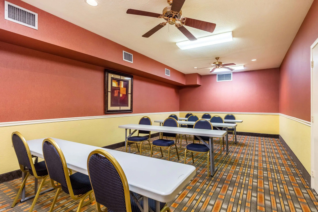 Studio 6 Suites Houston, TX - Spring