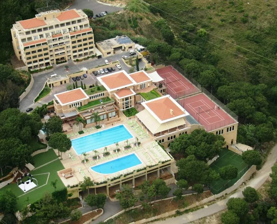 Country Lodge Bsalim