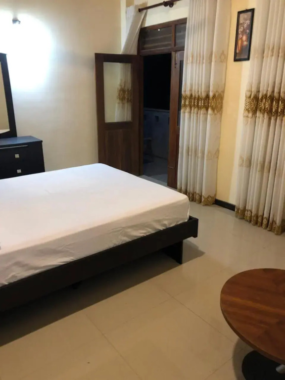 senarathna guest house