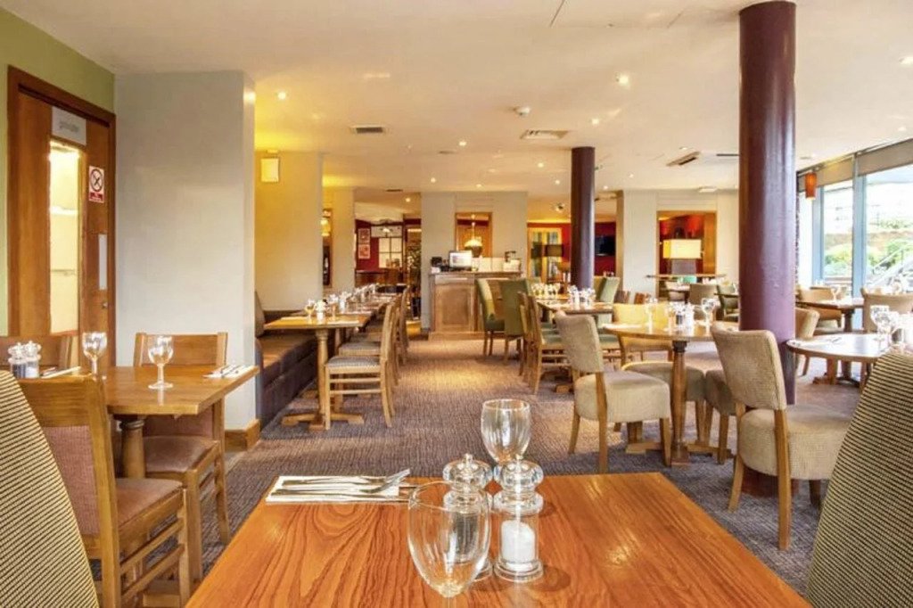 Premier Inn Nottingham Arena - London Road