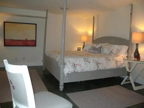 Collins House B&B