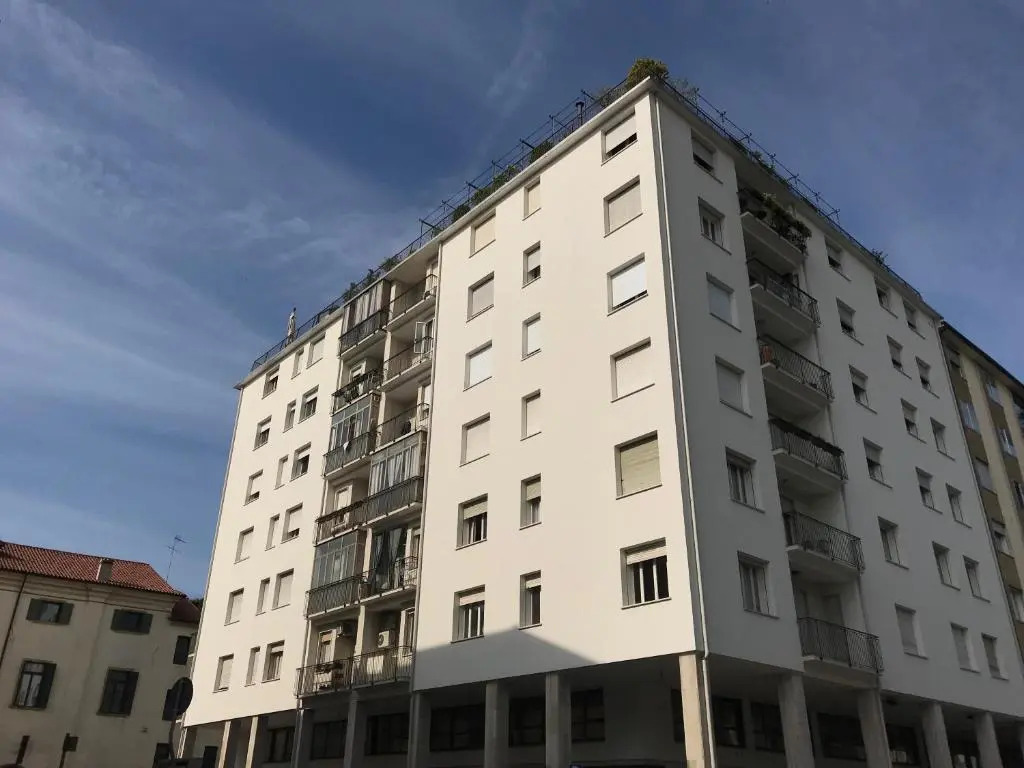 M14 Teatro Verdi Terrace Apartment