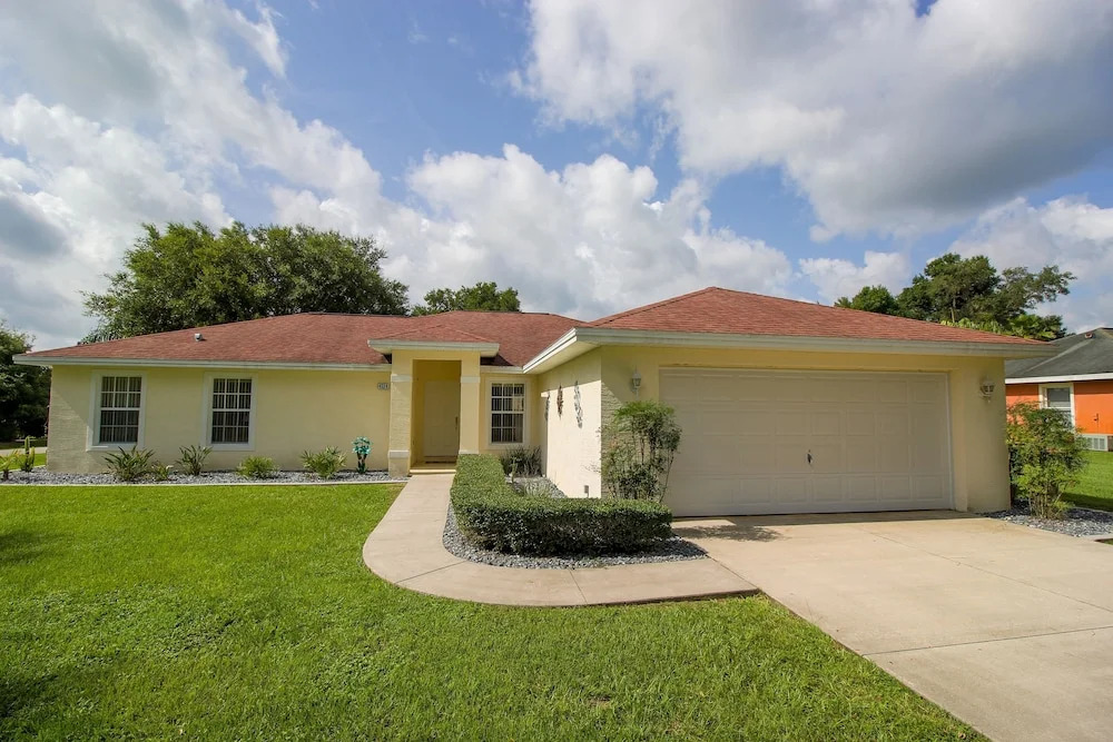 Perfect Family Gateway At Silverthorne 3 Bedroom Home by RedAwning