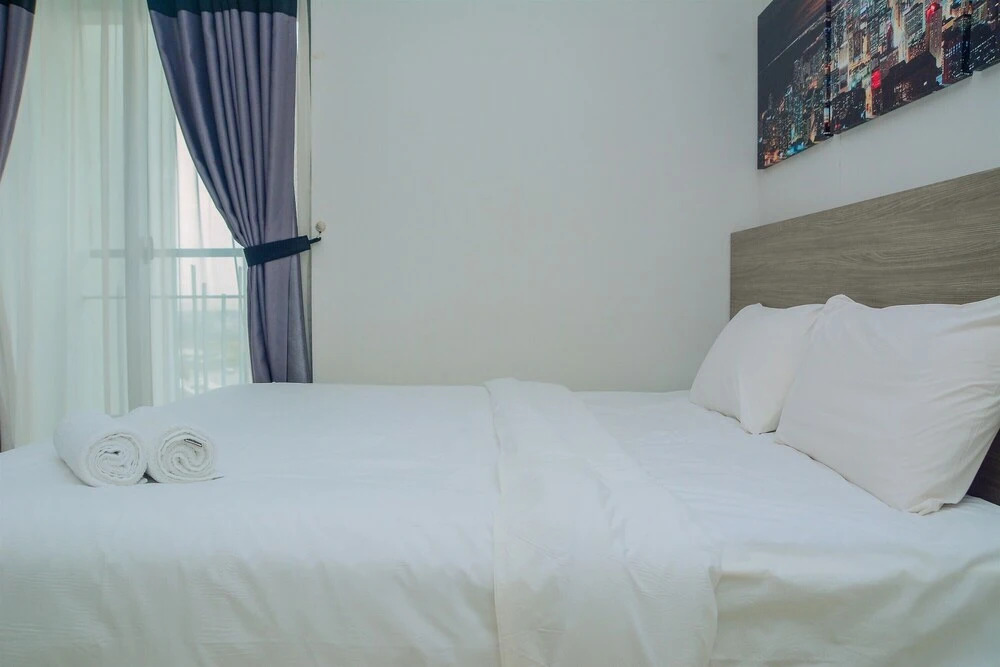 1BR at The Mansion Kemayoran Apartment with Sea View