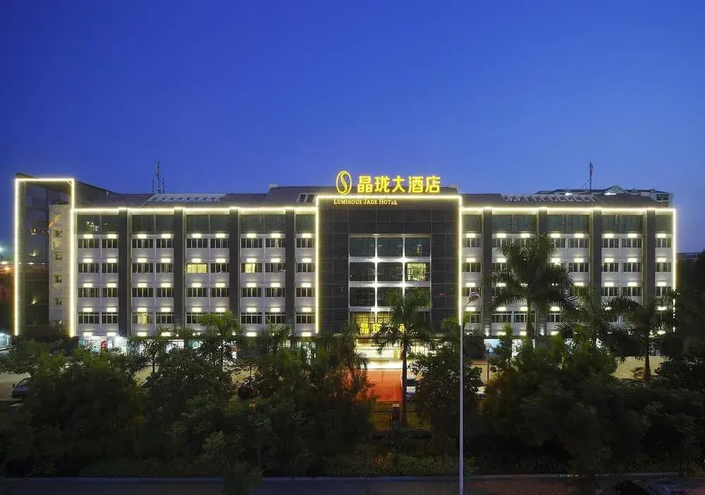 Luminous Jade Hotel