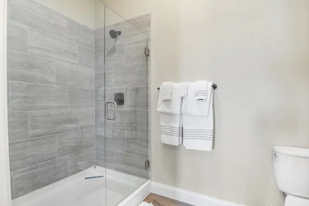 Amazing Top Floor Condo at Topsider Resort Community