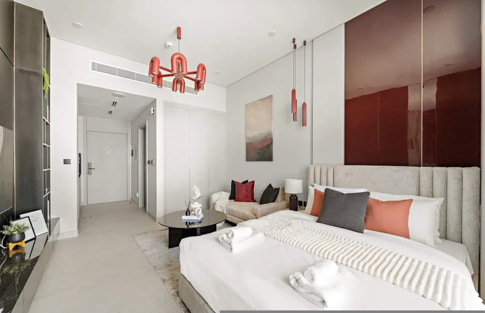 Silkhaus Premium Studio in Jumeirah Garden City