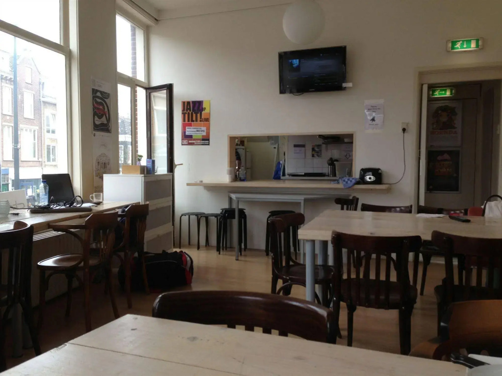 Stone Hotel & Hostel