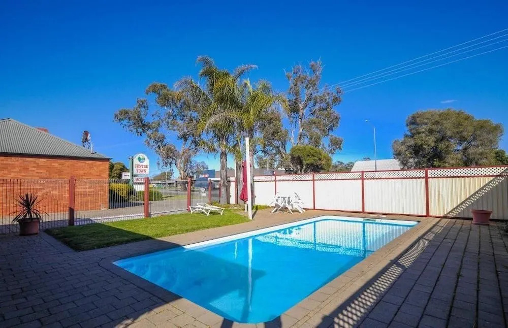 Centre Town Motel