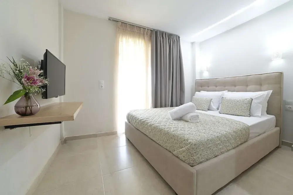 Chalkidiki s Seaview Escape - Cozy Summer Getaway