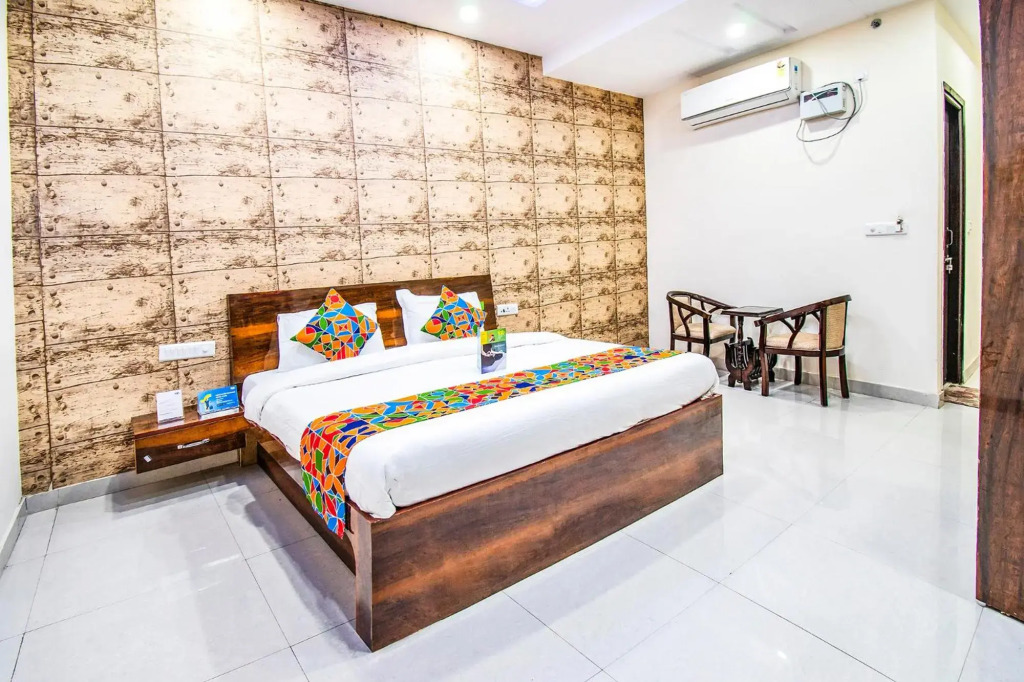 Via Elysian Grand - 3 kms from Chaudhary Charan Singh International Airport Lucknow