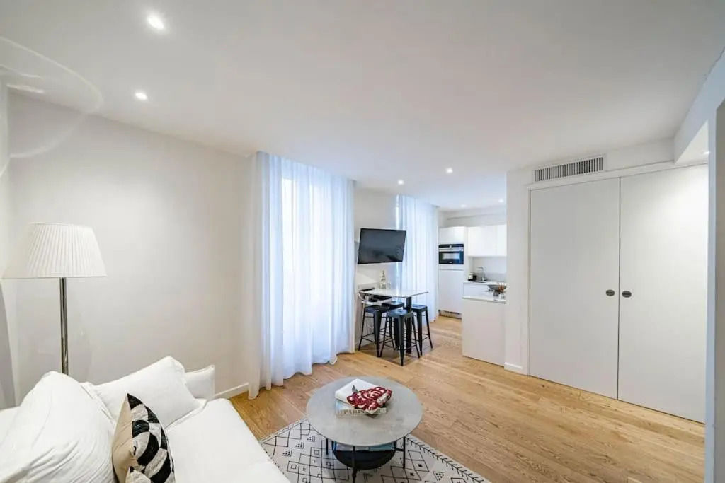 Luxury Apartment 100 m to Palais des Festivals