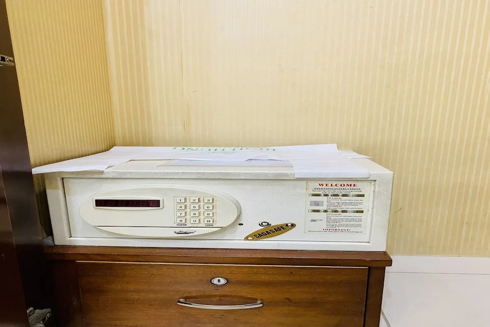 Binh Hung Hotel