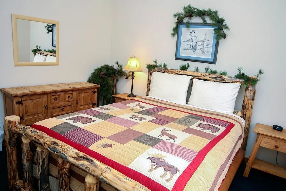 Timber Creek Chalets: 9 3 Bedroom Chalet