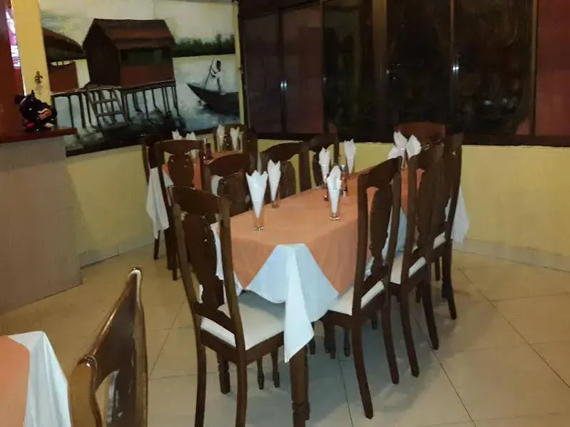 Sir Max Hotel