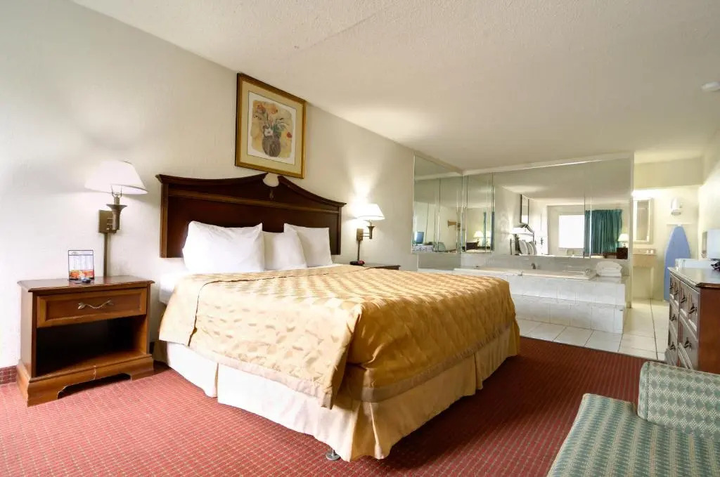 Key West Inn - Newport News