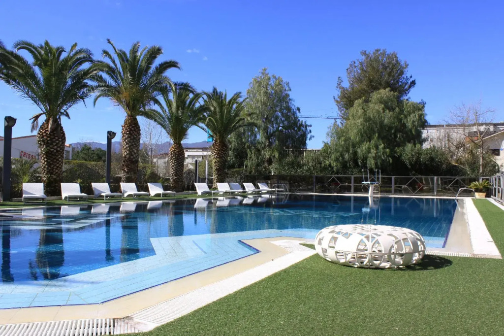 Executive Luxury Hotel