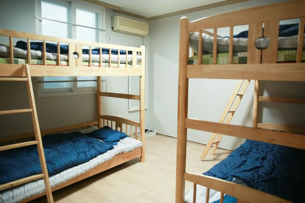 Golmok Guest House - Hostel