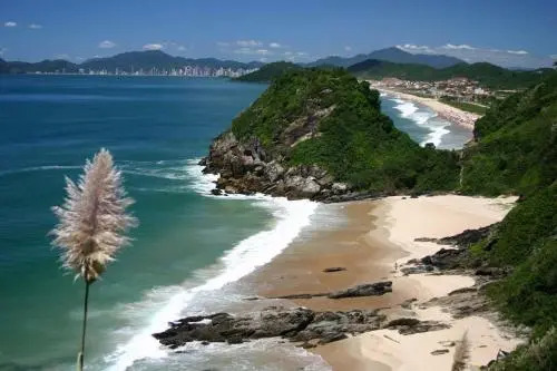 Camburiu Apartamento Frente al Mar