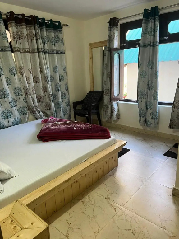Blue star homestay kasol