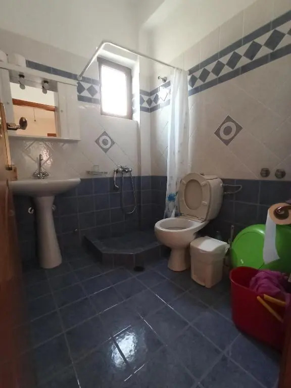Happy Days Apartment