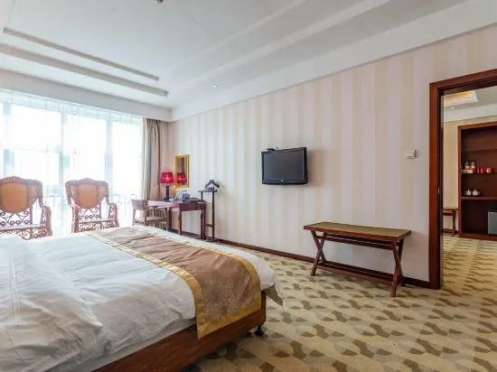 Apollo Hotel