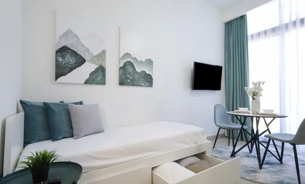 Modern Elegance Studio in Azizi Riviera