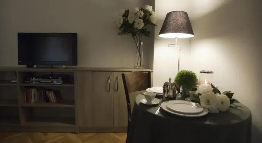 Golden Stars Deluxe Budapest Apartment