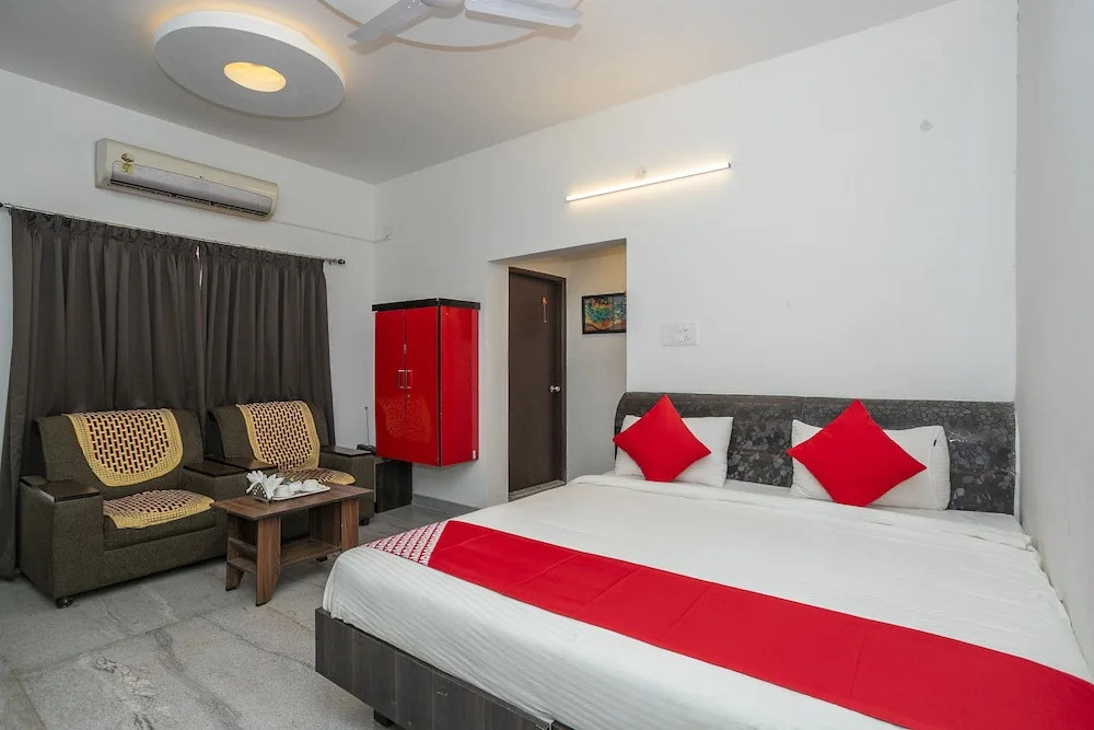 Oyo 37397 Hotel Dhruv Palace