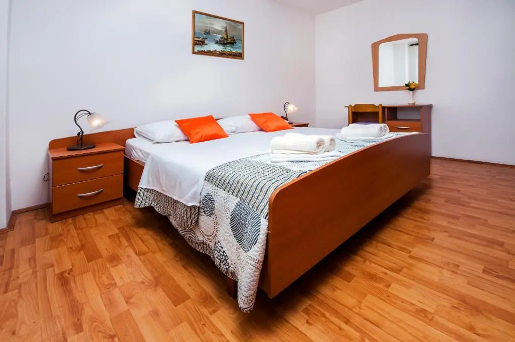 Apartments Valdibora