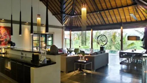 Rouge - Private Villa Condense