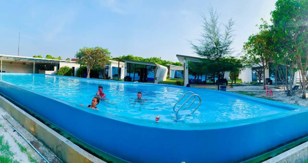 Home Stay Resort