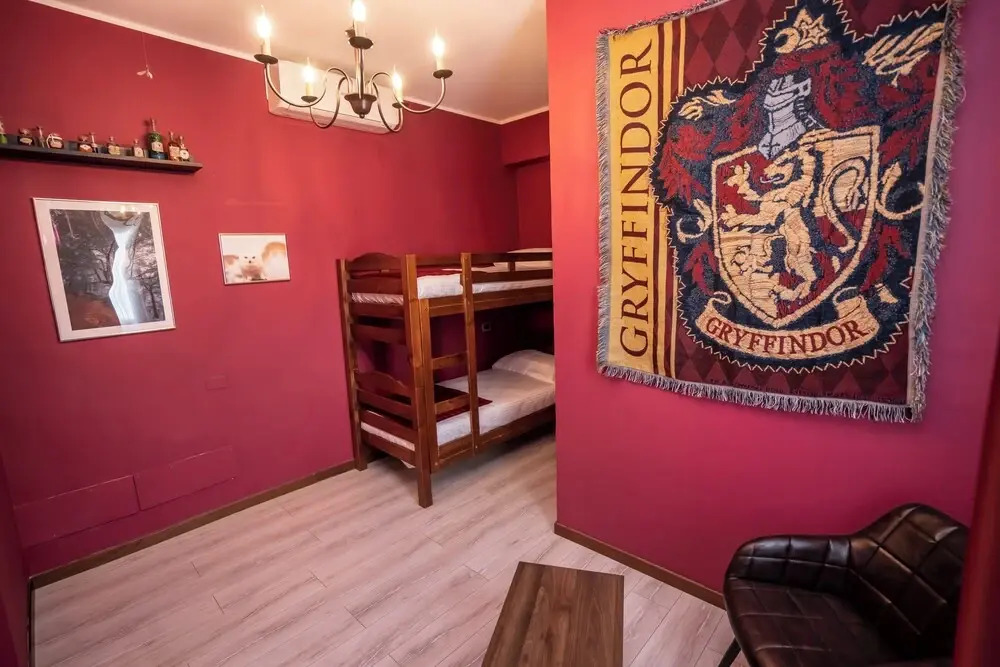 Binario Magic Hotel