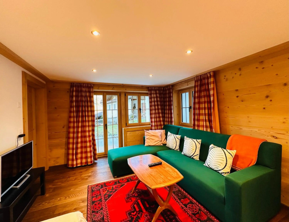 Budget room mountain view ground floor of Chalet Solaria