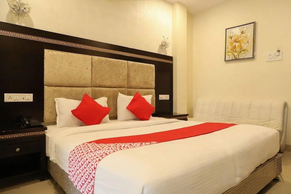 Collection O Hotel Orient Star