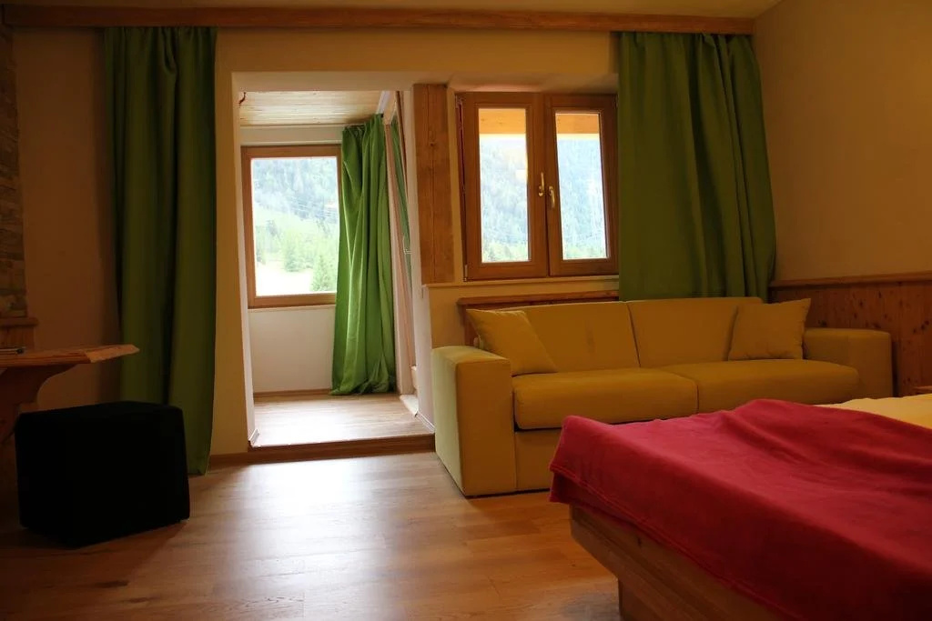 Hotel Family Alm Tirol