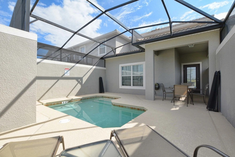 Storey Lake-5 Bedroom Townhome w/SplashPool-1602ST