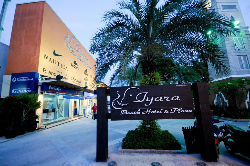 Iyara Beach Hotel And Plaza